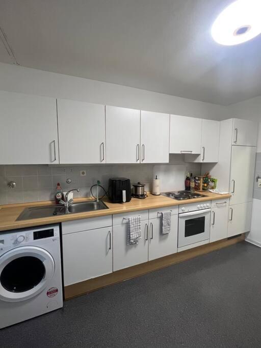 Modernes Apartment Mit 75Qm Mit Balkon & Aussicht Aachen Exterior photo